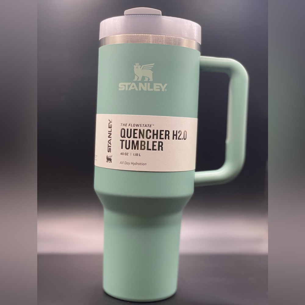 Stanley 40oz 2.0 Tumbler in EUCALYPTUS
